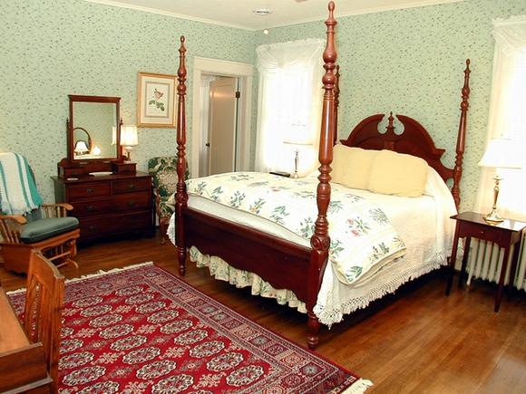 Summerfield Inn