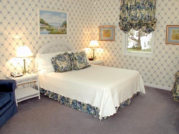 Summerfield Inn