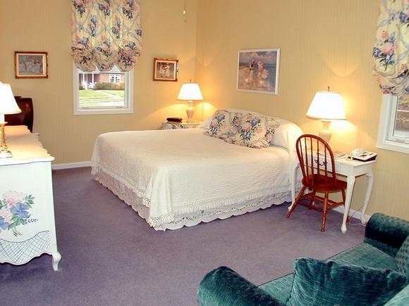 Summerfield Inn